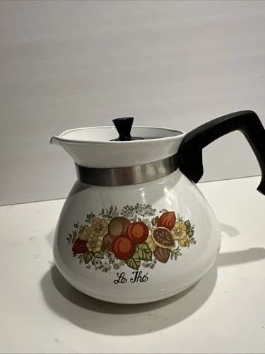 Vintage Corning Ware 6 Cup Coffee / Tea Pot P-104-8 Spice of Life With Black Lid