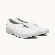 Bzees For LifeStride Niche Sneaker Women 5.5 Bright White Slip On Shoes ZOGG1658