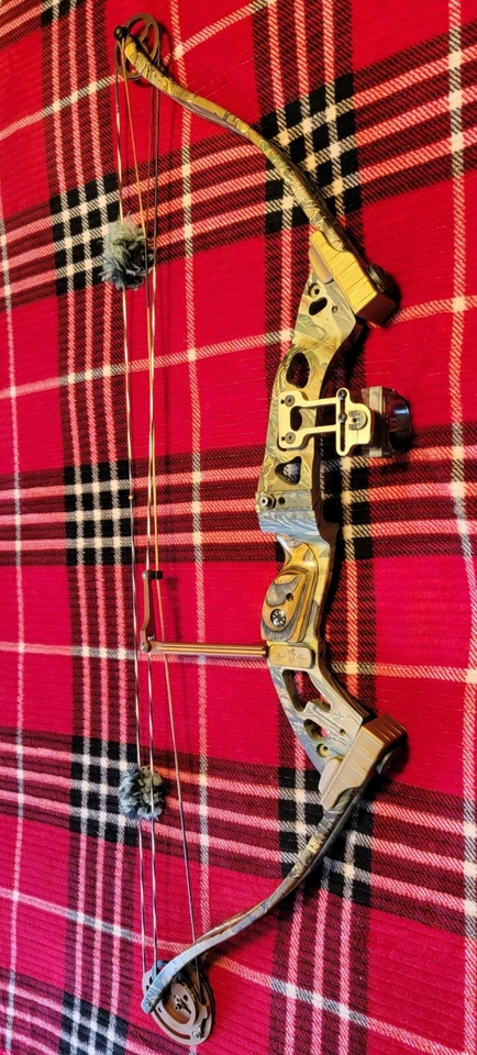 Arco compuesto Fred Bear Code + flechas y estuche + disparo rápido como nuevo Foto 3 de 4