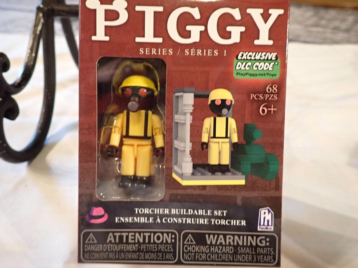 Roblox Piggy Series 1 TORCHER Buildable Set Exclusive DLC Code NEW 68  Pieces