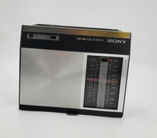 Rare Vintage 1970 SONY Model 6F-19W BLACK AM / FM Nine 9 Transistor Radio
