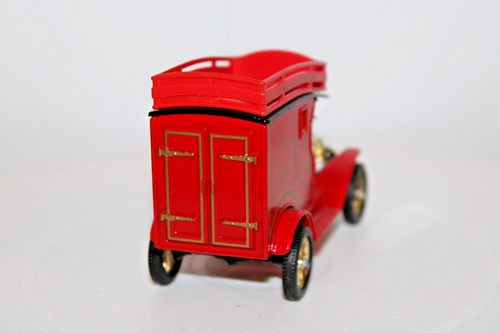Corgi Classics Ford Model "T" Van #C865/3 Kalamazoo Fire Deptment 1:43s - Picture 5 of 9