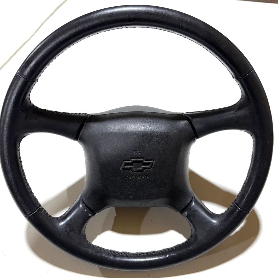 1999-2004 Chevy Silverado (GMC Sierra) steering wheel w/horn pad - Image 2 of 4
