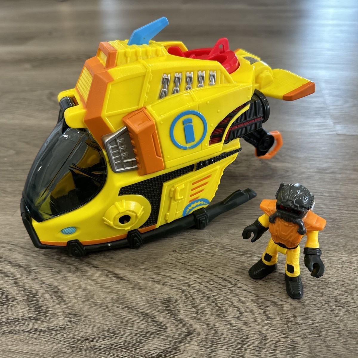 Fisher Price Imaginext Deep Sea Diver Scuba Sub Submarine With