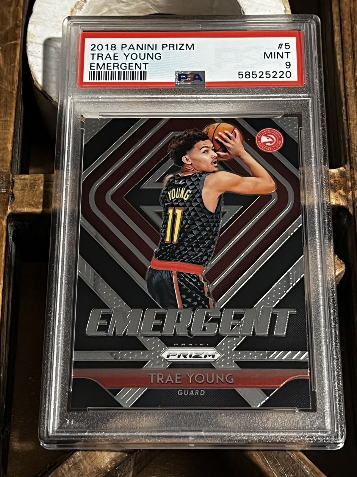 2018-19 Panini Prizm Emergent Trae Young #5 PSA 9 MINT Rookie RC