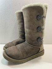 Ugg Australia Girls Classic Bailey Button Triplet Mid Calf Boots Grey Sz 4