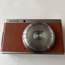 FUJIFILM XF1 Compact Digital Camera Excellent Condition Low Usage