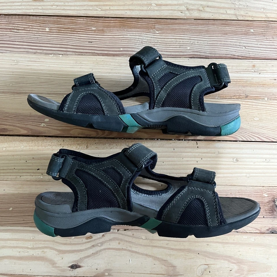 Sandalias de senderismo Clarks Wave Walk de cuero cómodas para mujer ajustables grises verdes Foto 4 de 4