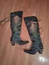 Junk Gypsy by Lane Tall Fringe Spirit Animal boots Size 9