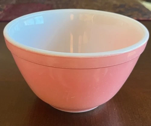 Vintage Pyrex Glass Small Nesting Mixing Bowl Flamingo Pink 401 USA 1.5 Pint