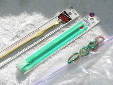 some wooden and other brands crochet hooks large set of various sizes see photos