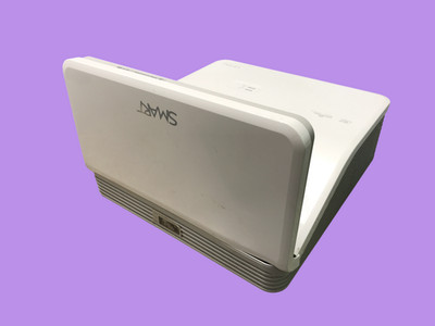 SMART UF70w DLP Kurzdistanz-Projektor 3000 ANSI Lumen, 2148 Std, Weiß