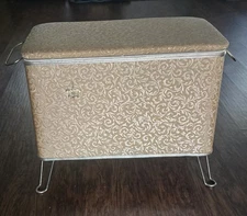 Atomic 1950's Vintage Hairpin Legs Starburst Quilted Laundry Hamper 