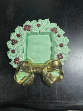 Kay Finch 8” Christmas wreath Frame Or Coaster