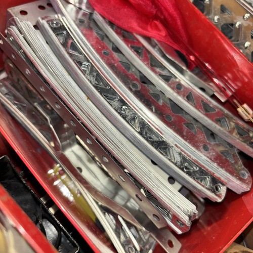 erector set vintage No10093. Walking Robot. No Guarantee It’s Not Missing Parts - Picture 5 of 24
