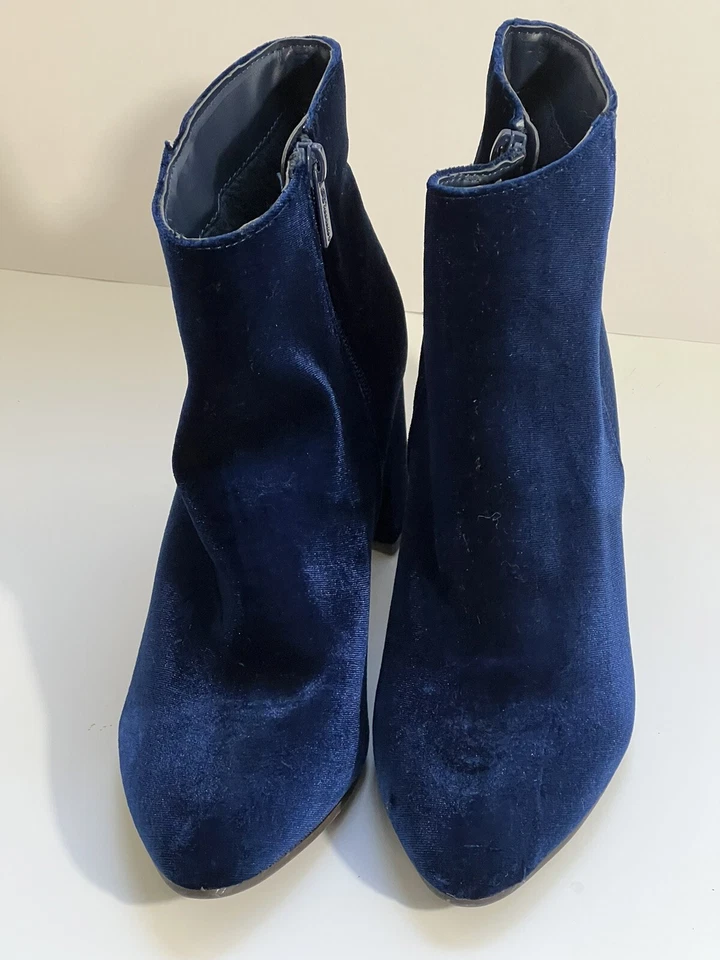 New Women Breckelles Vanesa-33 Velvet Pointy Toe Block Heel Bootie - Image 3 of 4