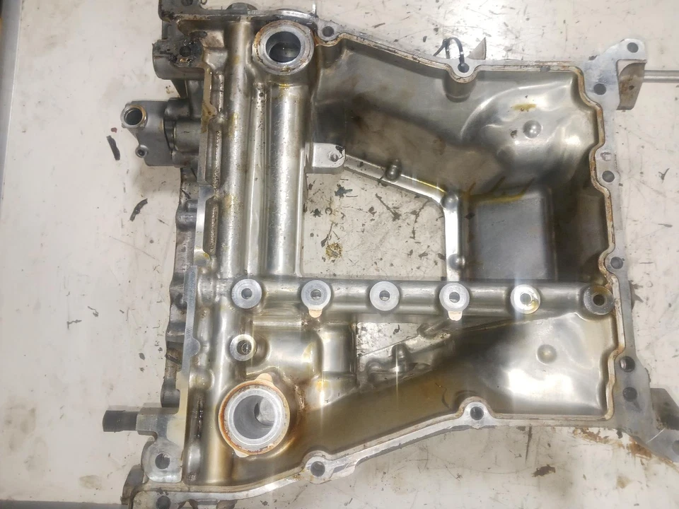 '10-'19 SUBARU LEGACY Upper Oil Pan 3.6L OEM 6 Month Warranty! - Изображение 2 из 2