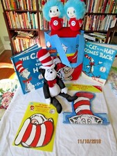 lot Dr. Seuss Cat in the Hat :,3 plush 2 books,NWTs bag,paper hats,3-D decor