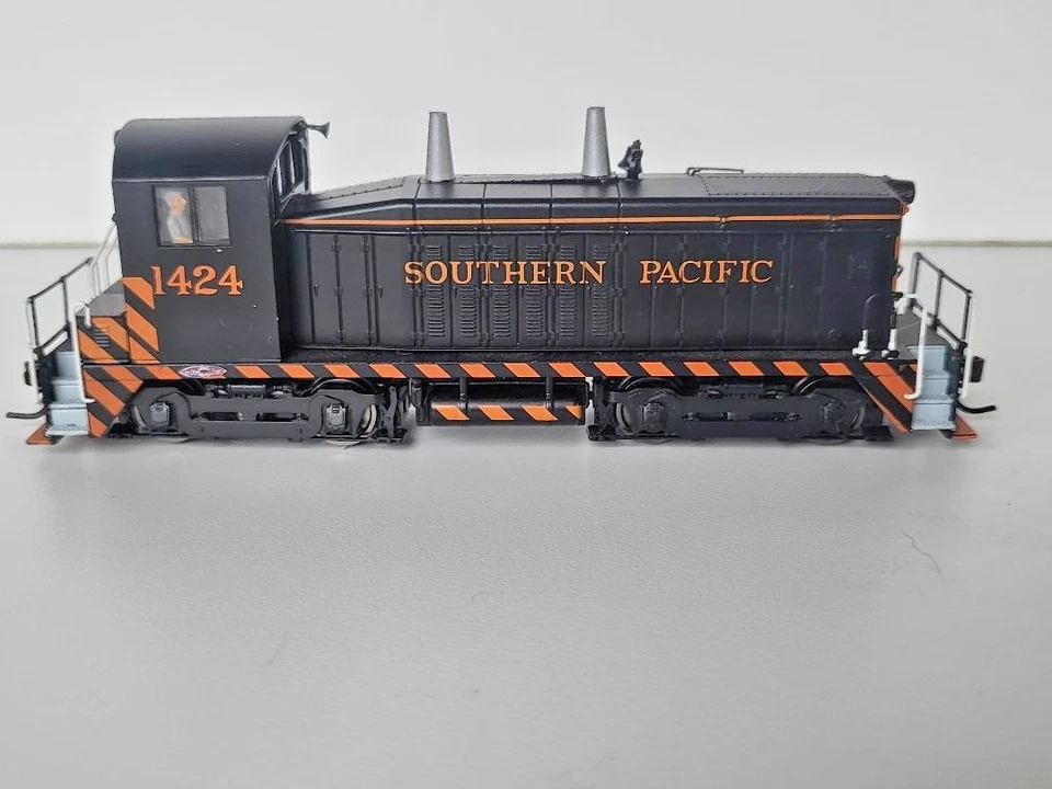 Broadway Limited  NW-2  Southern Pacific  DCC ready - Image 3 of 4
