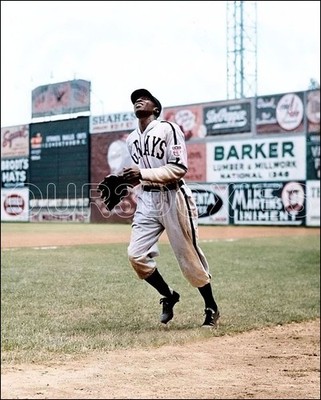Cool Papa Bell Photo 8X10 Homestead Grays COLORIZED