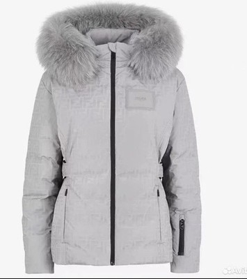 Fendi Skijacke Jacke Grau mit Pelz (1 mal getr.) Gr.38 (It.44) N.P. 2950 CHF