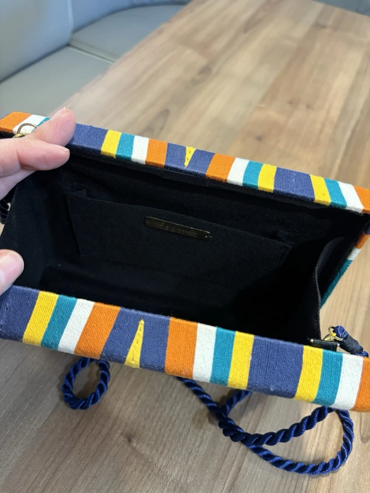 Bolso sin asas House Of Beatriz de noche artístico con estampado de chevron correa de cordón Foto 4 de 4