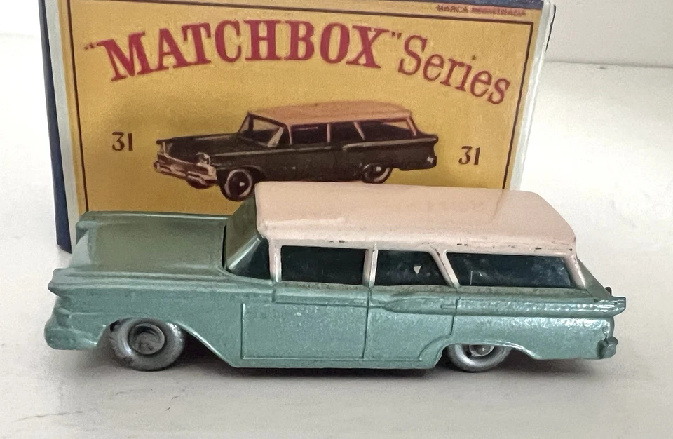 MATCHBOX LESNEY FORD УНИВЕРСАЛ ПОЧТИ КАК НОВЫЙ С КОРОБКОЙ МОДЕЛЬ - Изображение 2 из 4