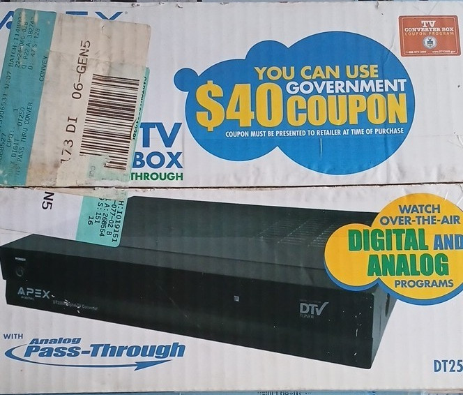 Apex DT250A Digital TV Converter Box Analog Pass-Through RCA S-Video Coax