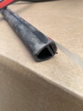 Automotive Black Bulb Type Gasket,9/16 Width, 11/16 high 13.7  feet long