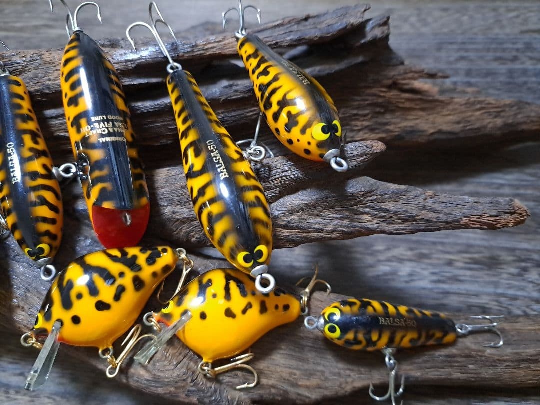 Fished, unused, in good condition, Balsa 50 Yellow Dog, set of 9 - Image 5