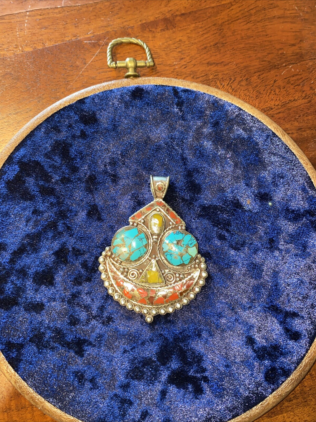 Picture 1 of 5