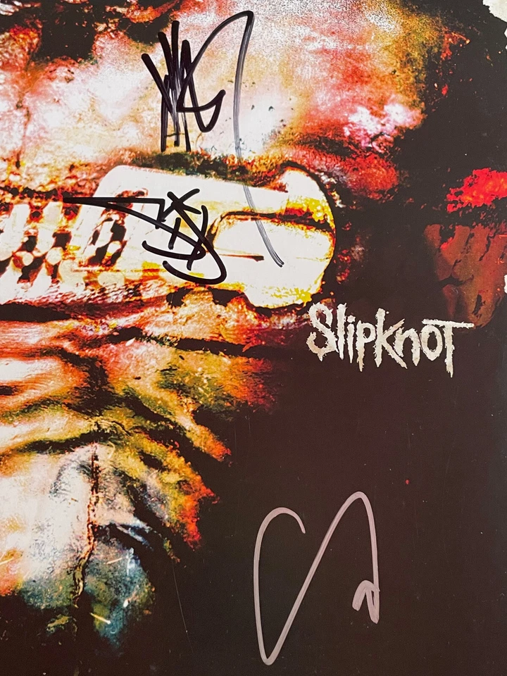 SLIPKNOT The Subliminal Verses SIGNED LP AUTOGRAPHED BY 4 MEMBERS - COREY TAYLOR - Image 2 of 4