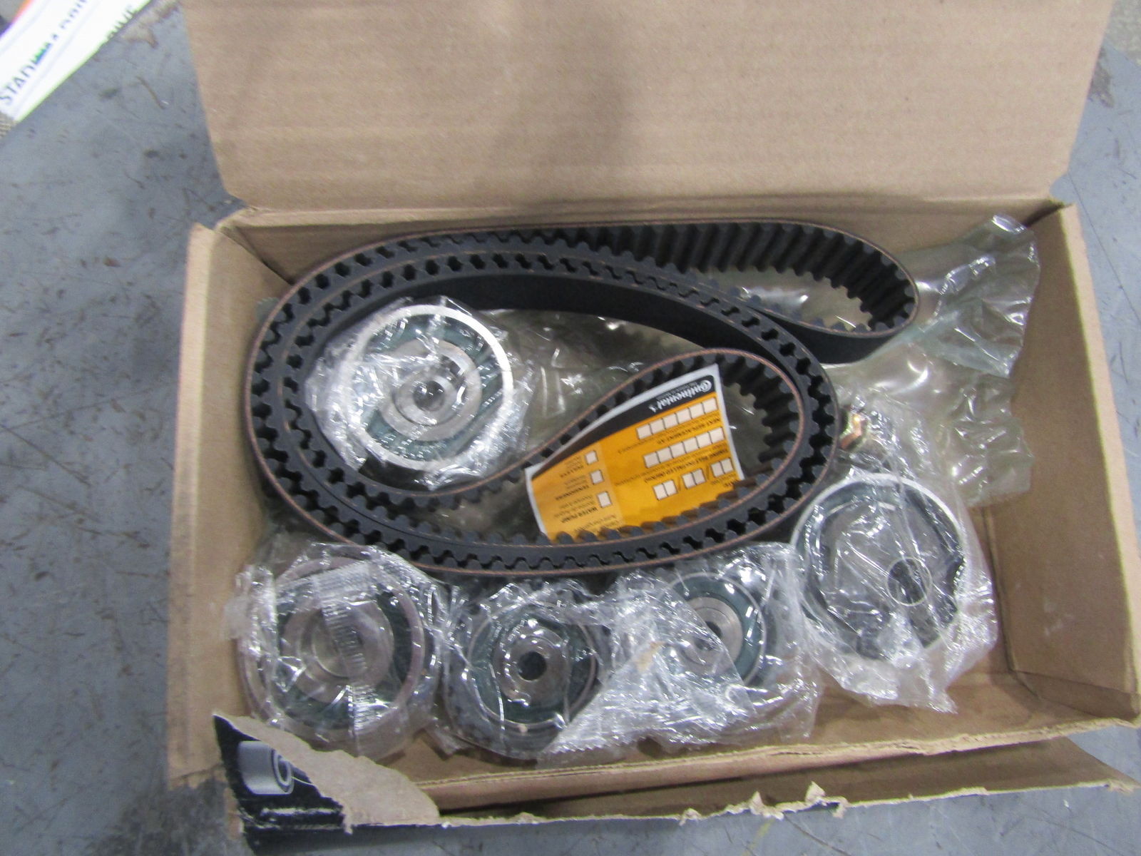 Continental OE Technology Timing Belt Kit TB209K1