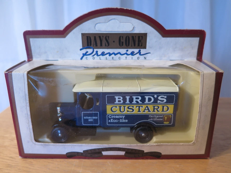 Lot Lledo Days Gone Morris Light Trucks Birds Custard Chivers Jams Tate Sugars - Image 2 of 4
