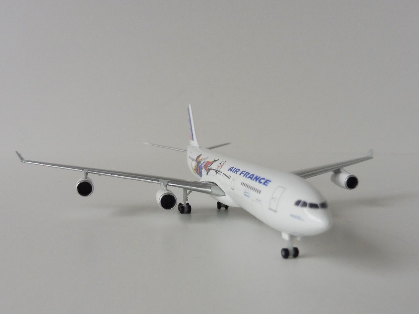 AIR FRANCE FOOTBALL 1998 Airbus A340-300 1/500 Herpa 531412 A340 A 340