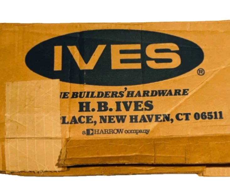 IVES 8400 Serie B3 6” x 32” Latón Placa de Patada Nuevo de Lote Antiguo Puerta Residencial Comercial Foto 2 de 4