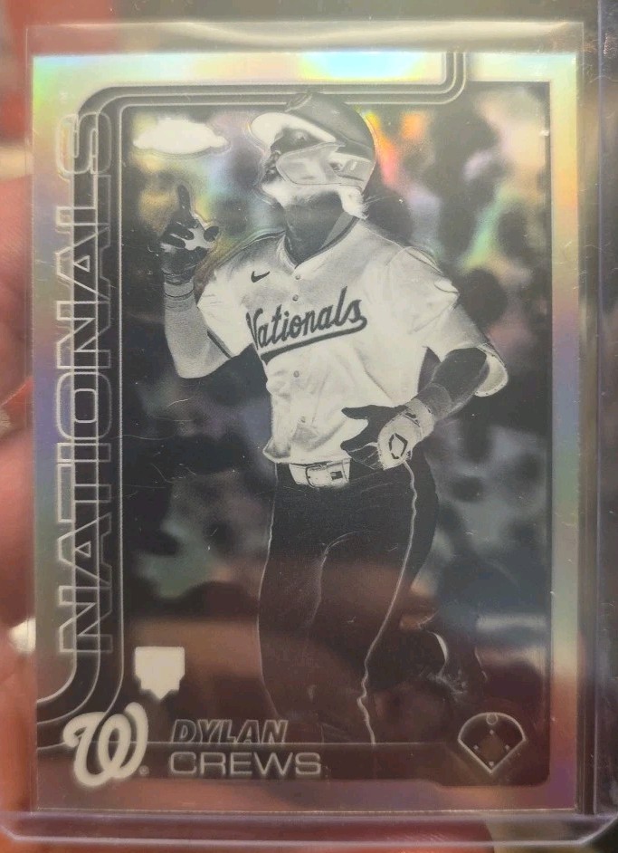 2025 Topps Chrome - Dylan Crews #146 Negative Refractor (RC)