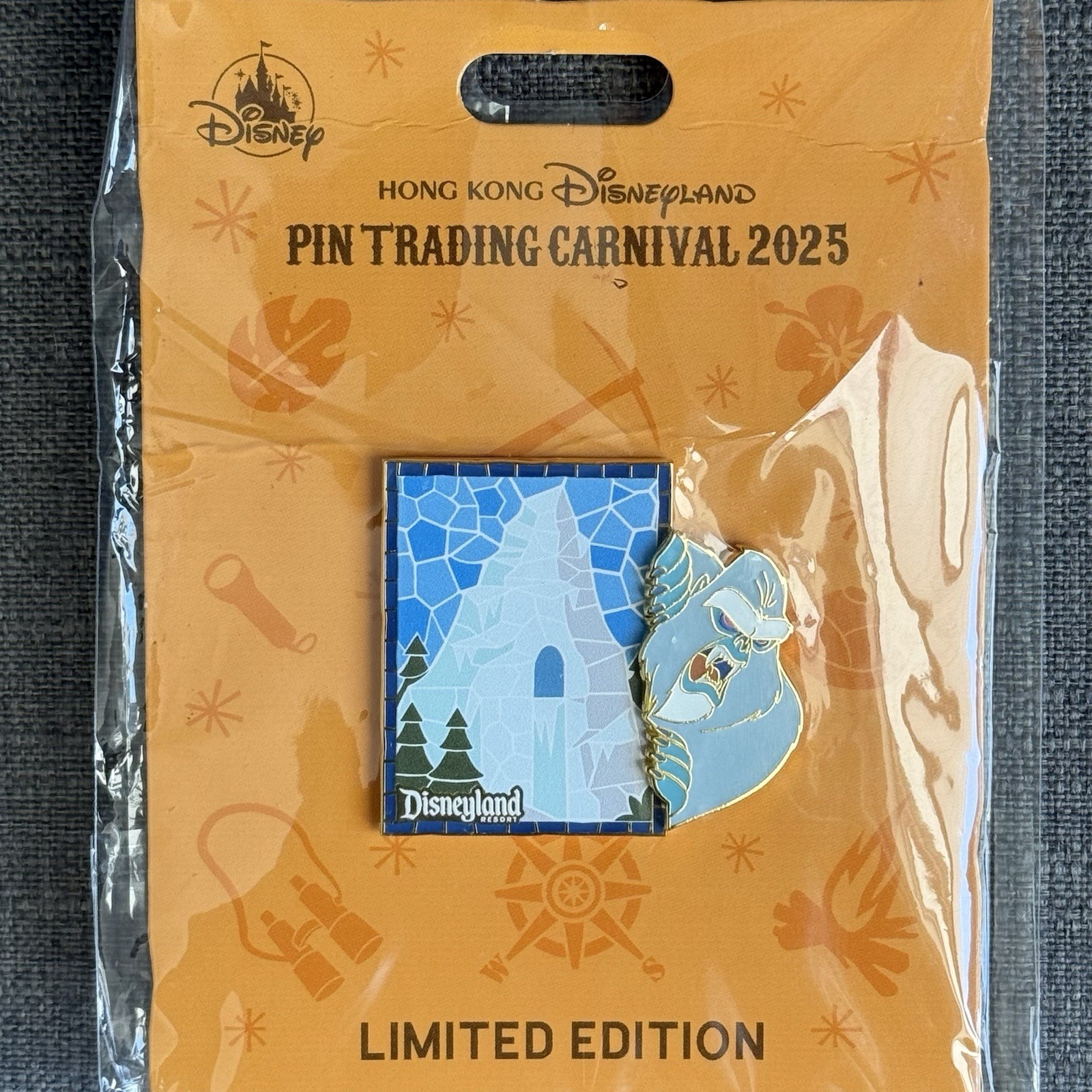 Disney HKDL Pin Trading Carnival 2025 Disneyland Matterhorn Yeti LE 600 Pin
