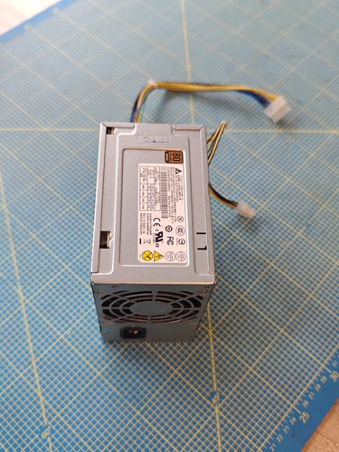 Delta Electronics  DPS-300AB-82 A 300W ATX PC-Netzteil/Power Supply 80+ Bronze