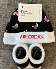 Nike Jordan Baby Booties Hat Set . Makes Great Gift Size 0-6 Months