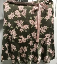NEW YORK COMPANY 100 Silk Knee Length Floral skirt size 10