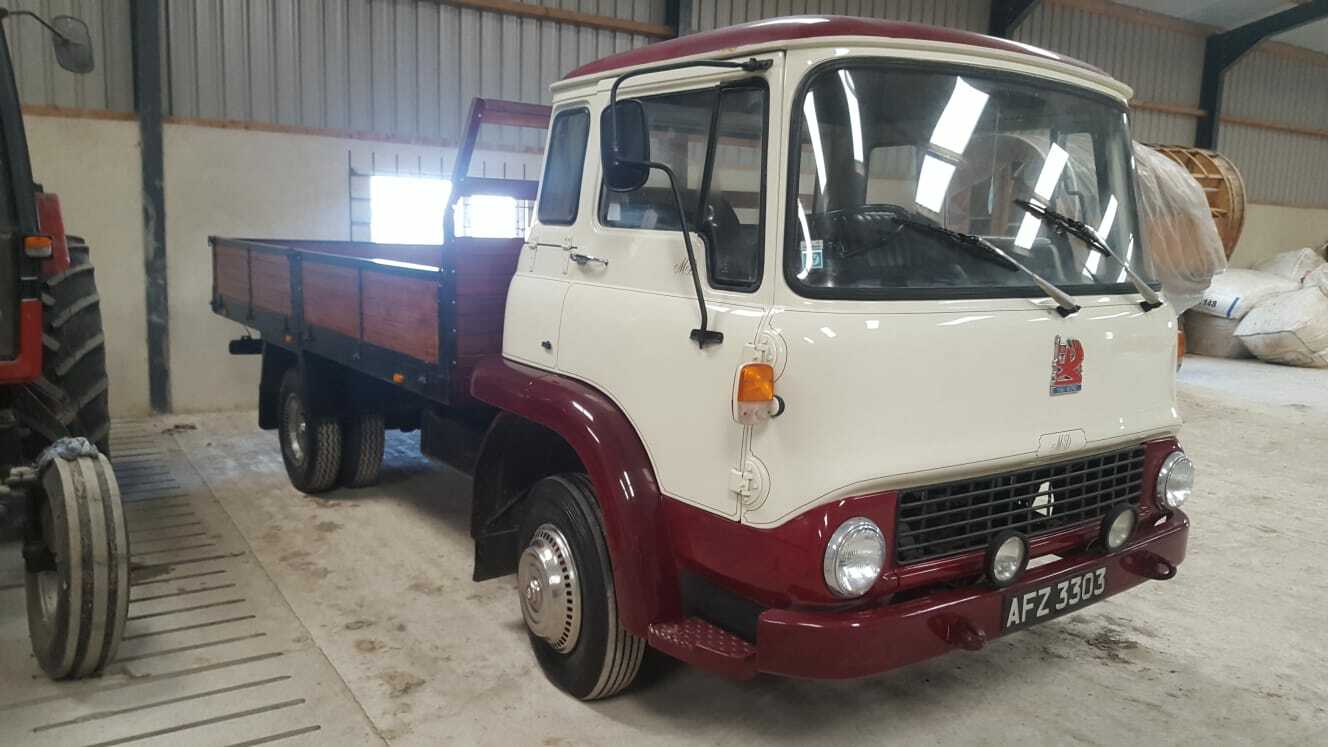 Image 01 - Showroom-Condition-Classic-Bedford-TK