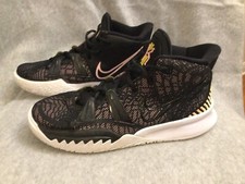 Youth Nike Kyrie 7 GS Ripple Effect Shoes. Size 7Y. In Great Condition.