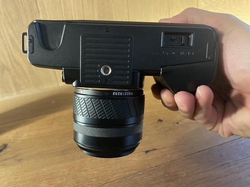 *Presque comme neuf* Appareil photo argentique Kyocera 200 AF objectif 35-70 mm F/3,3-4,5 et 80-200 mm F/4-4,8 - Photo 6/11