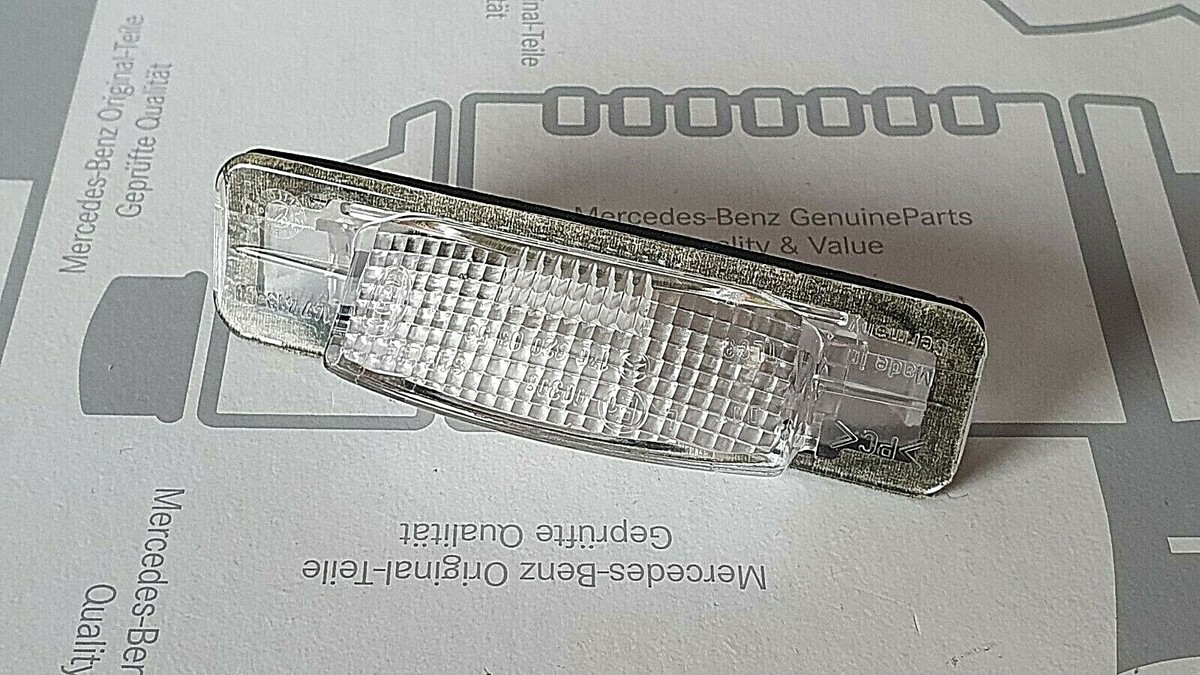 282/ Original Mercedes-Benz Kennzeichenleuchte Lichtscheibe