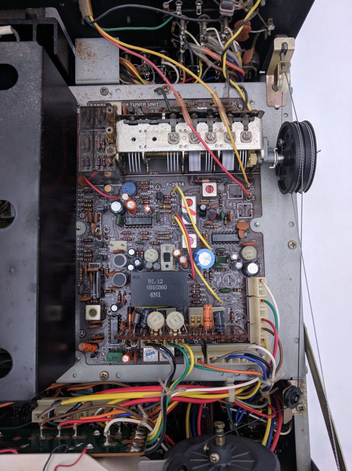 Vintage Sansui 7070 60 Watts Per Channel AM/FM Stereo Receiver No