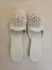 Daniel Green House Slippers Sz 8N Lt.Tan Floral On Toe VTG