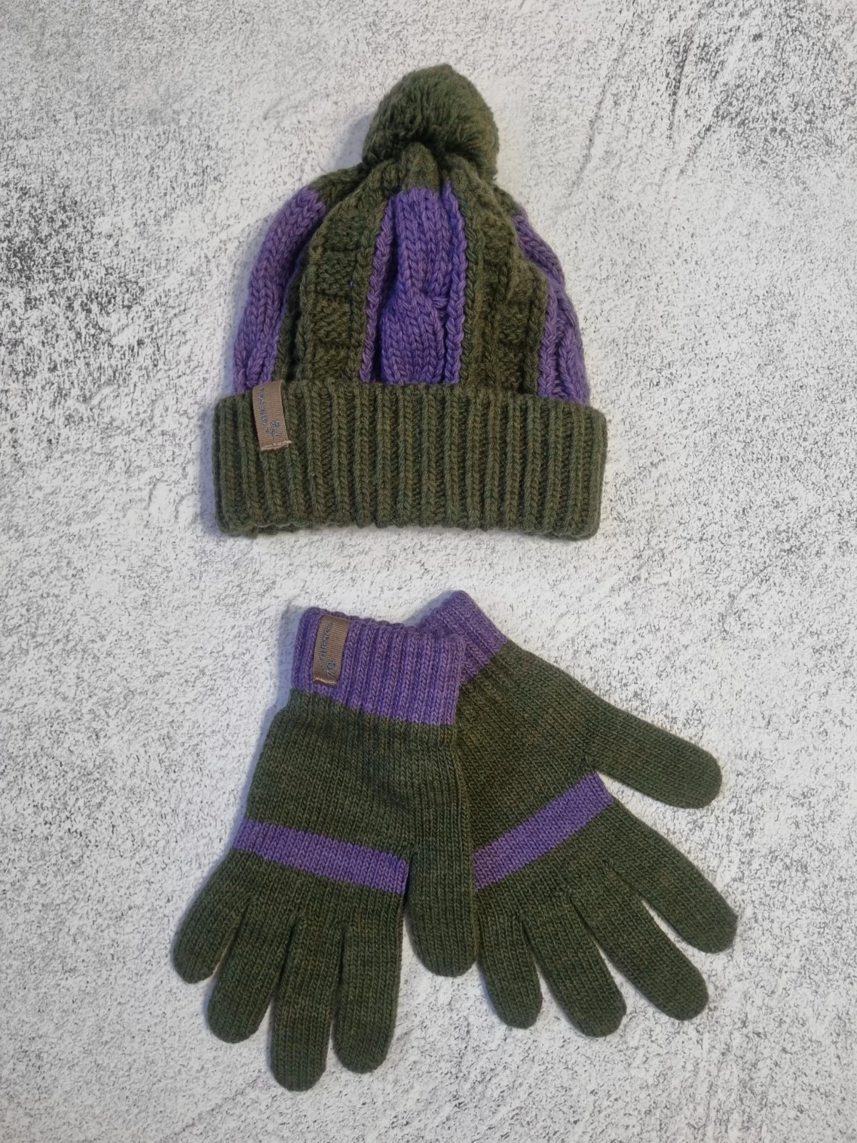 Diesel Knit Winter Set – Pom Pom Beanie & Gloves, Wool/Acrylic