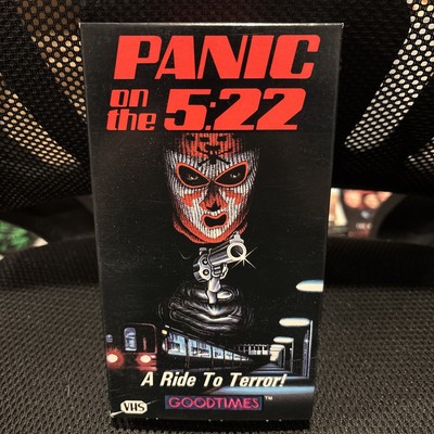 Panic On The 5:22 (VHS, 1974) Train Robbery ~Heist ~Very Cool Artwork ~VGC~Clean