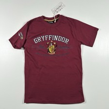 Harry Potter Gryffindor Team Quidditch T-shirt Wizarding World Men s Size XS NWT
